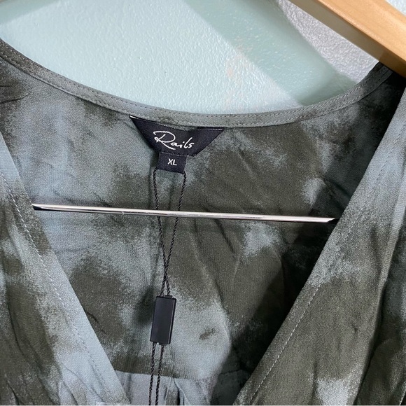 Rails Hillary‎ Slate Tie Dye Blouse Faux Wrap Top Crossover - Picture 2 of 4